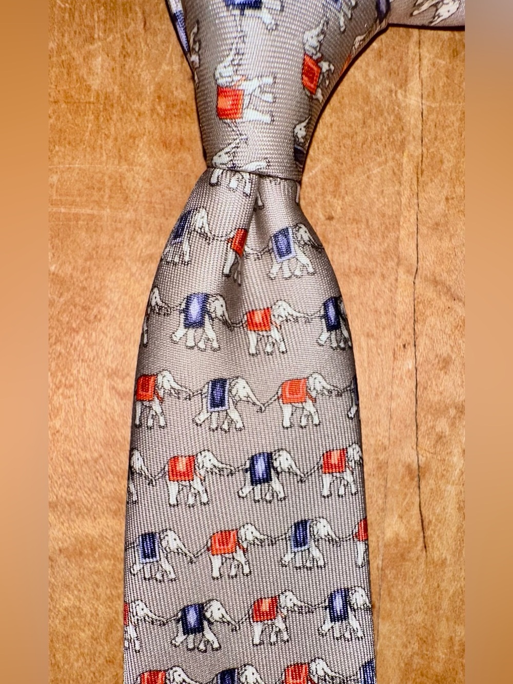Jim Thompson tie necktie cravat elephant pachyderm like new
